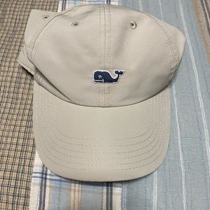 vineyard vines hat
